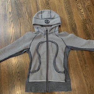 navy and blue lulu zip up jacket